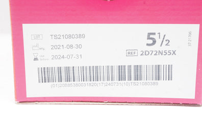 Cardinal Health 2D72N55X Protexis Latex Surgical Gloves Size 5-1/2 - Box of 50